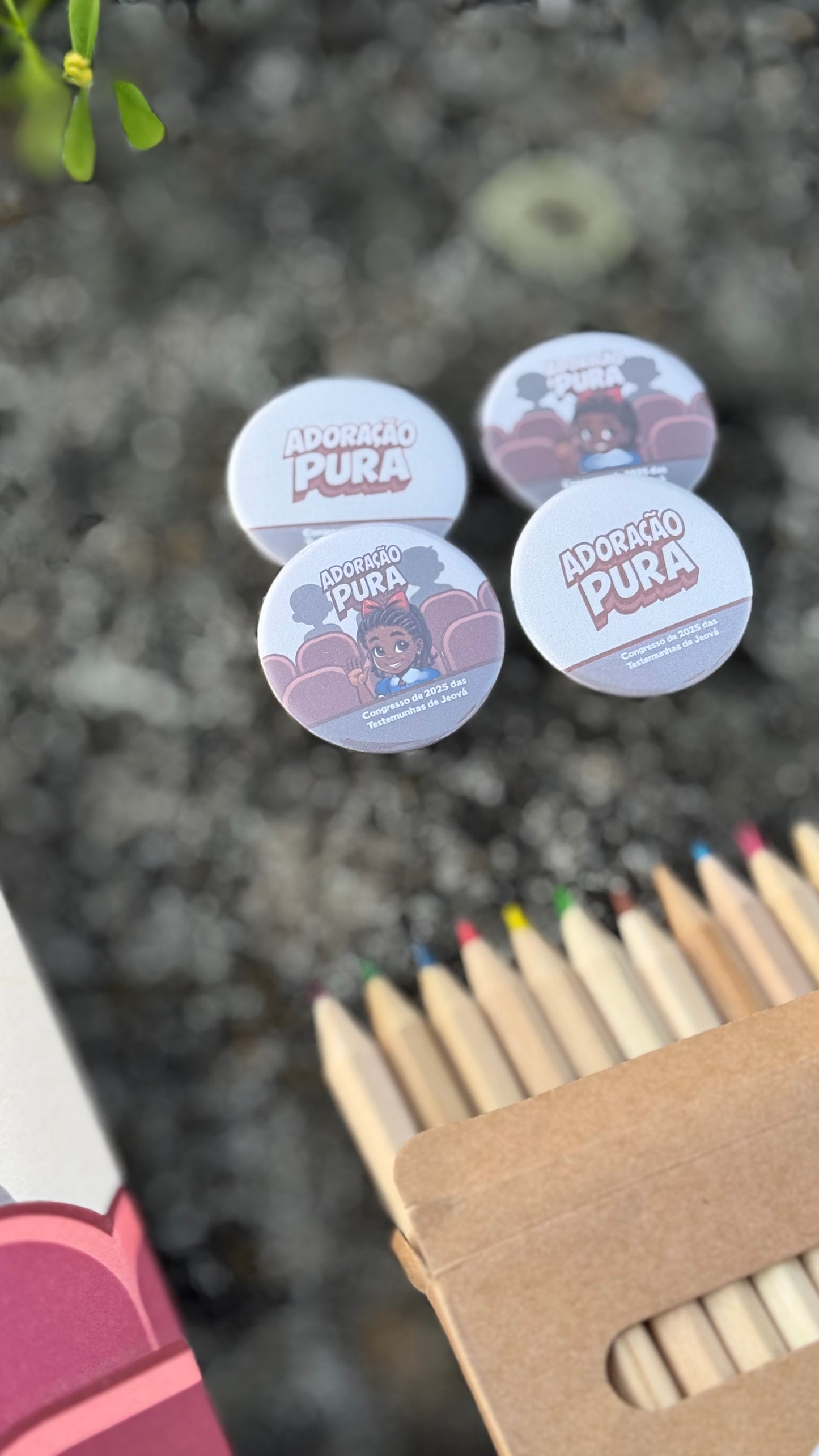 Pin Infantil – Congresso 2025 “Adoração Pura” | Amore Paper Co. (Pack 5)